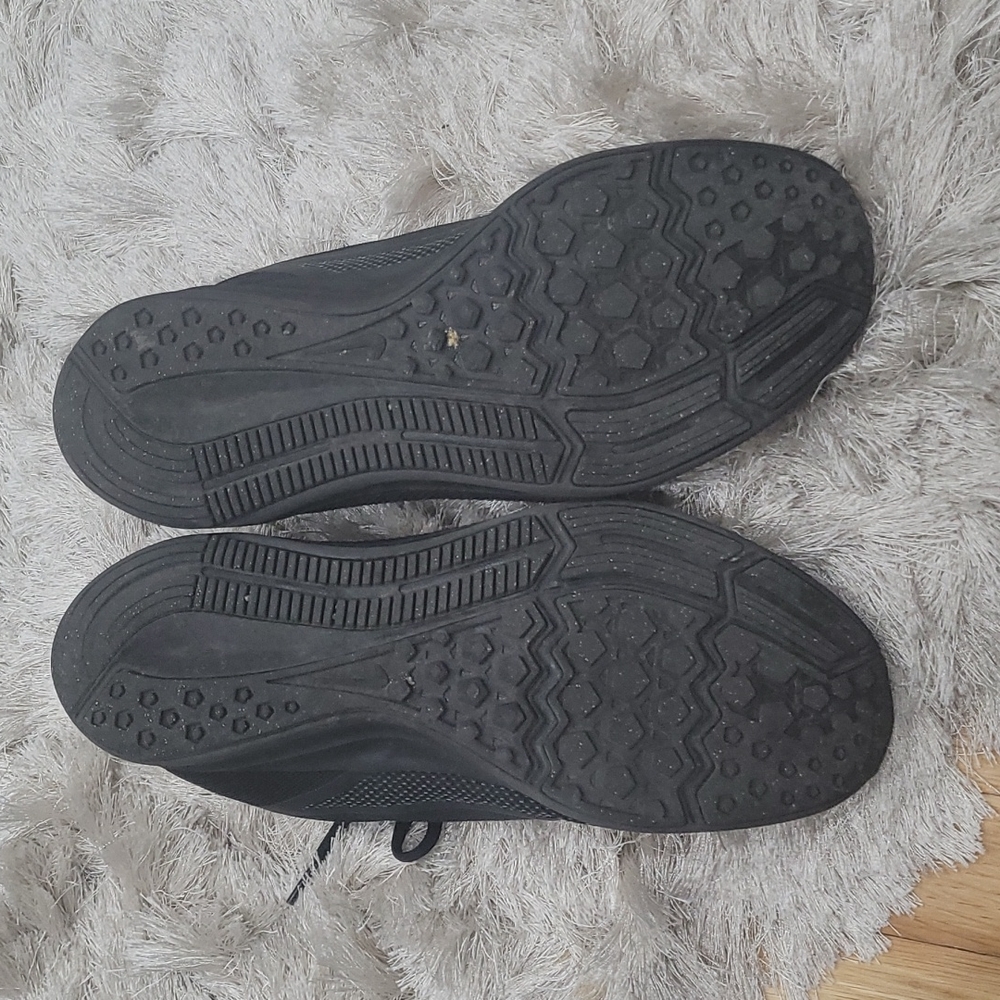 Men's used Nike runing shoes ๐ 10.5 - Picture 3 of 7